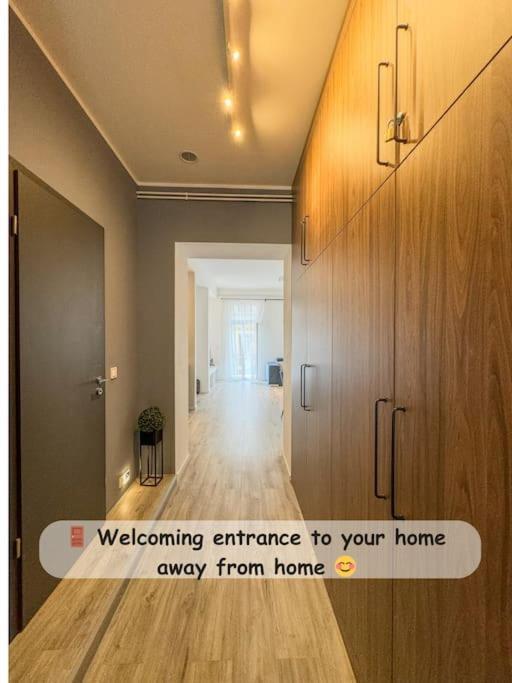 Newly New York Designed 3 Bedroom Apartment
